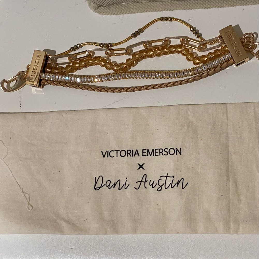 Victoria Emerson + Dani Austin